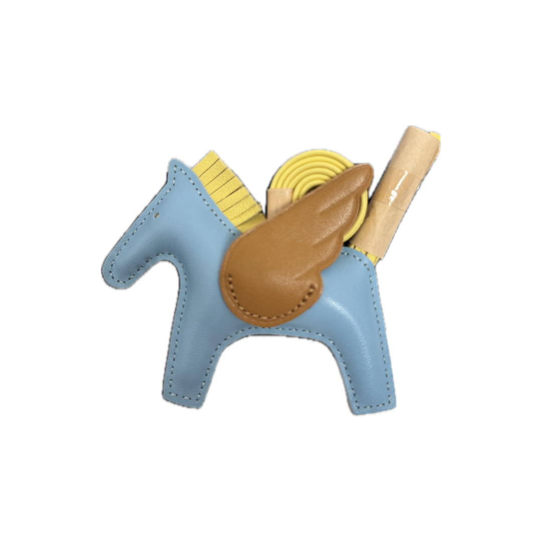 Cheval Charm