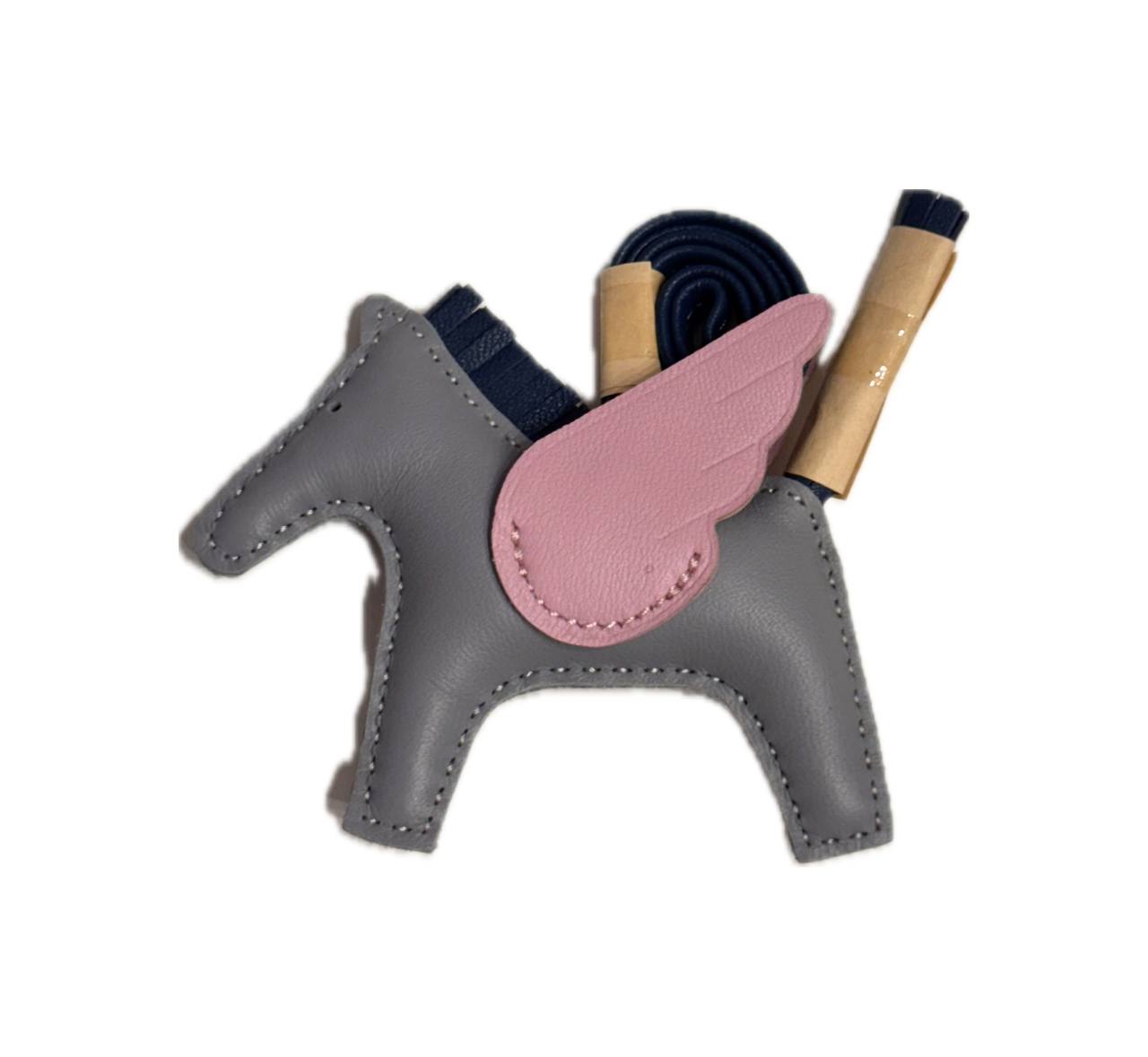 Cheval Charm