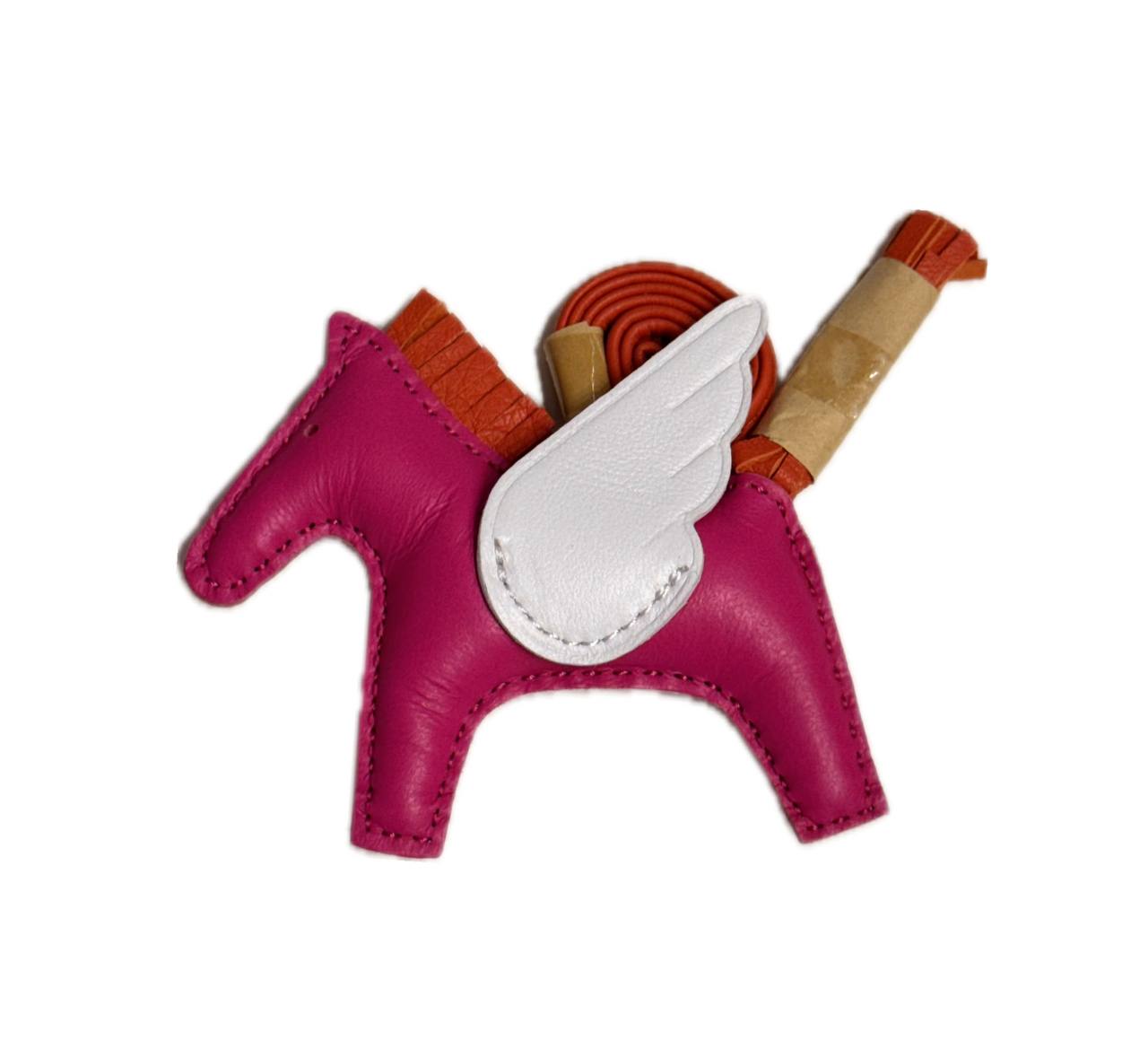 Cheval Charm