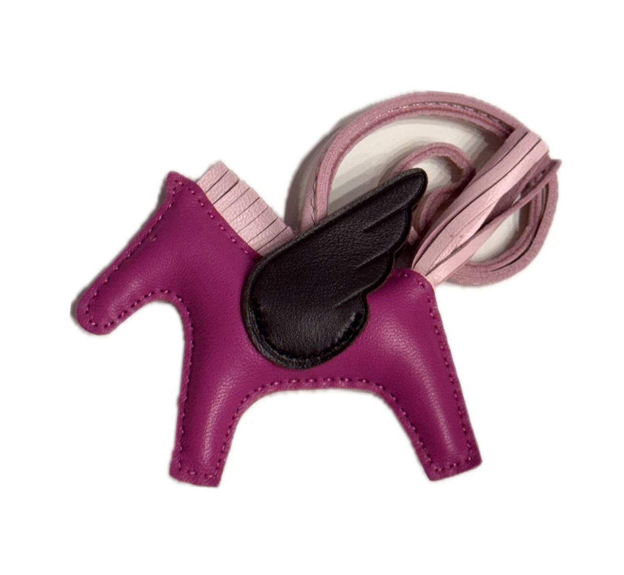 Cheval Charm