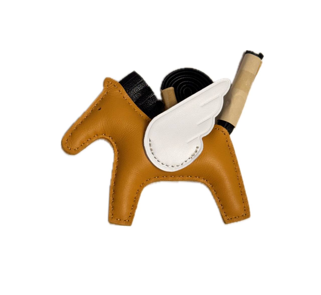 Cheval Charm