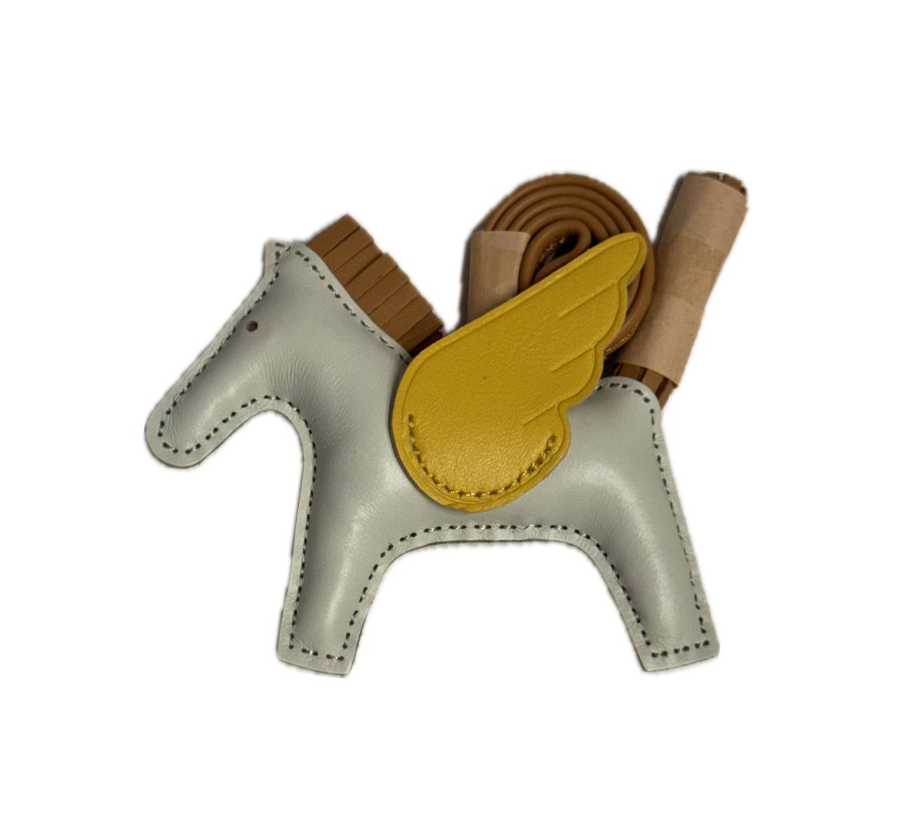Cheval Charm